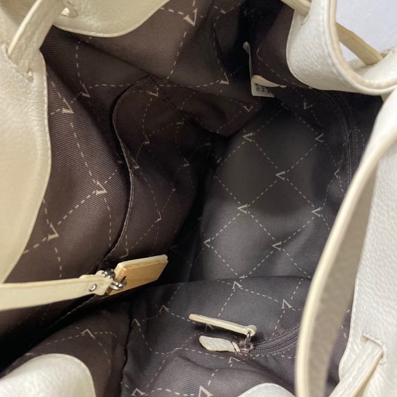 “sample” Drawstring Bucket Bag - Picture 8 of 13